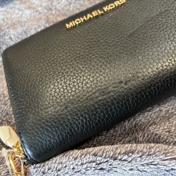 Brand new Michael kors Jet set multifunctional phone case wallet - Picture 5 of 7